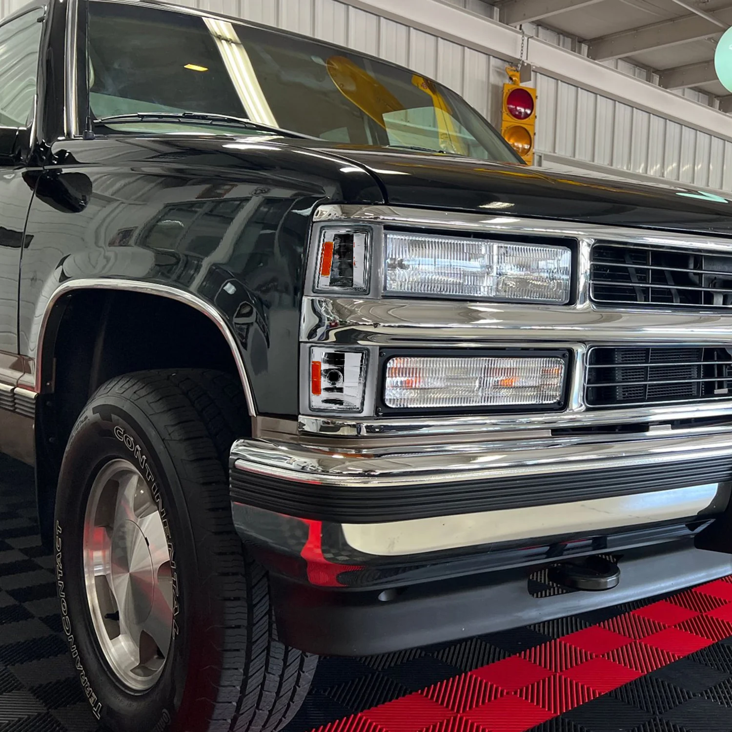 1994-1998 Chevy C/K C10/Tahoe/Suburban/Silverado Corner Lights Chrome/Clear - Image 8