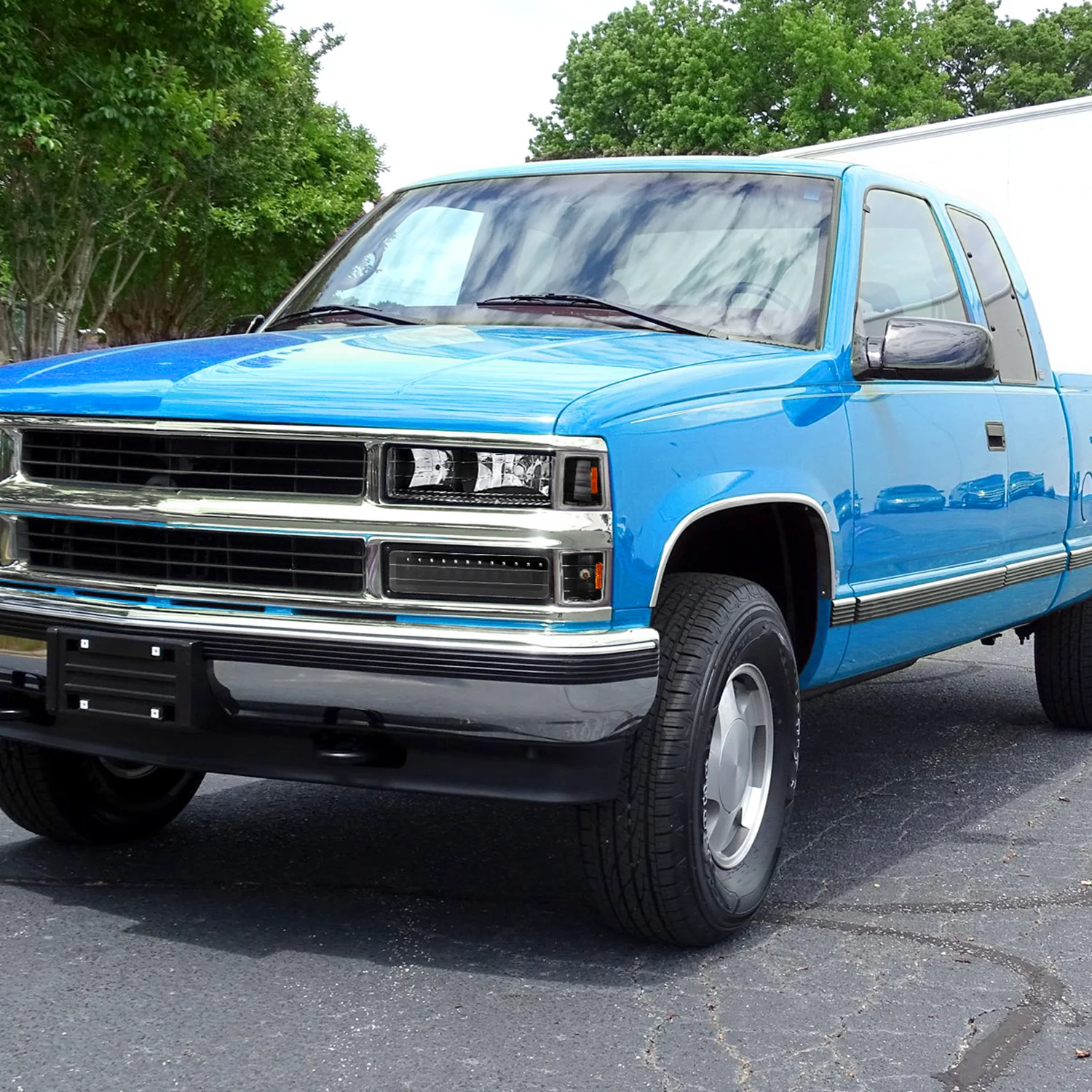 1994-1998 Chevy C/K Silverado/Tahoe Corner Lights Matte Black/Clear Lens - Image 9