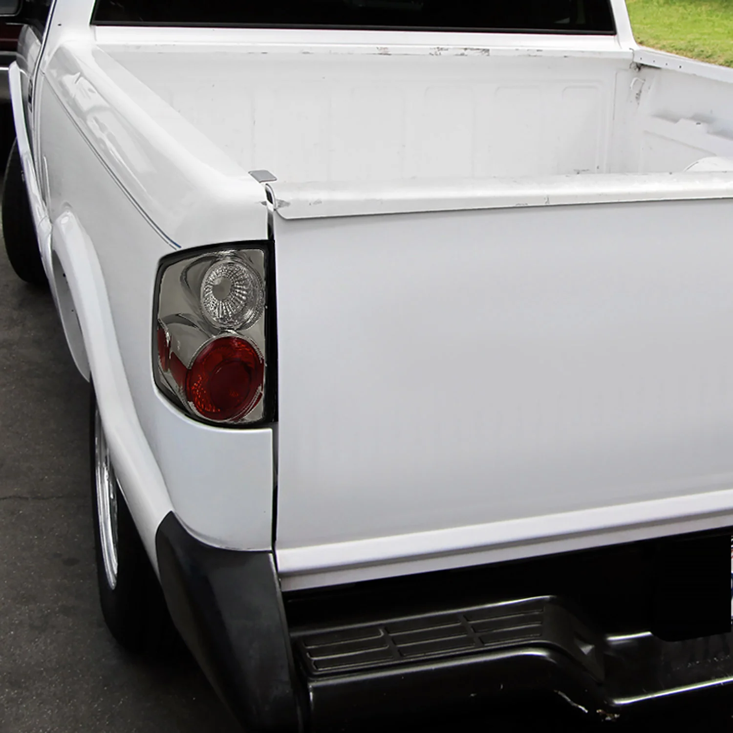 1994-2004 Chevy S10/ GMC Sonoma/ Isuzu Hombre Tail Lights Chrome/Smoke Lens - Image 10