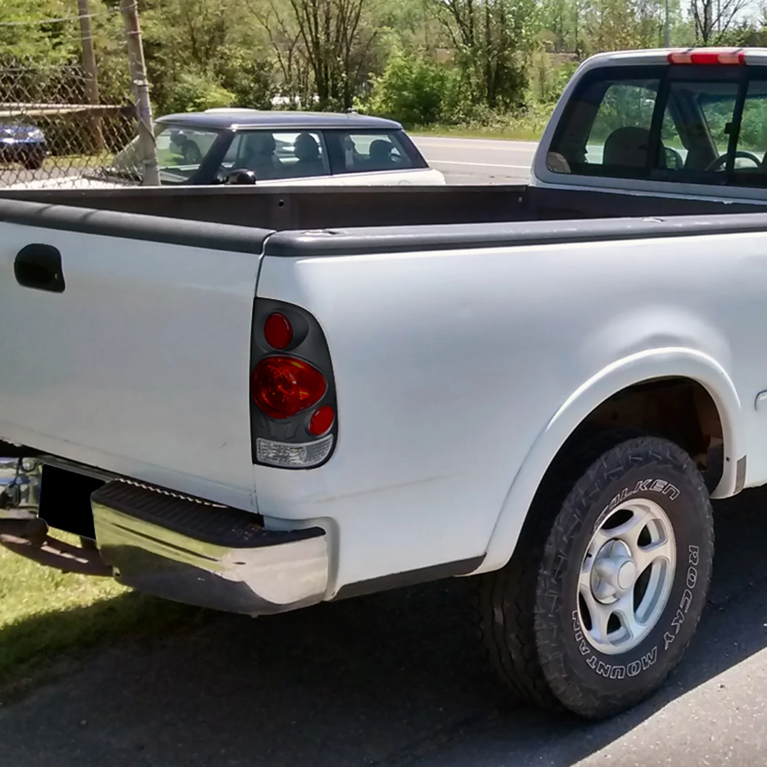 1997-2007 Ford F-150/F-250/350/450/550 Retro Tail Lights Matt Black/Clear - Image 10