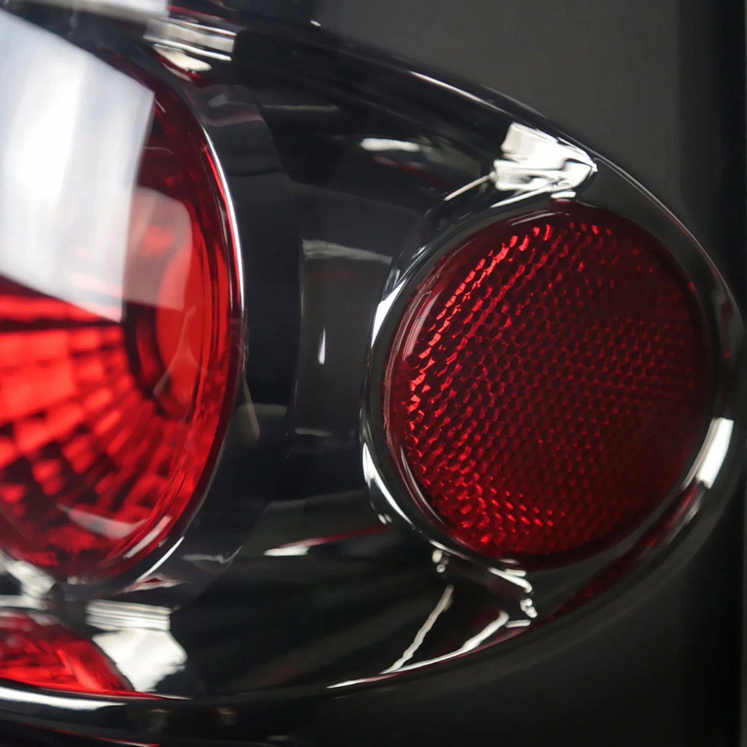 1999-2002 Chevy Silverado/ 1999-2006 GMC Sierra Tail Lights Chrome/Smoke Lens - Image 5