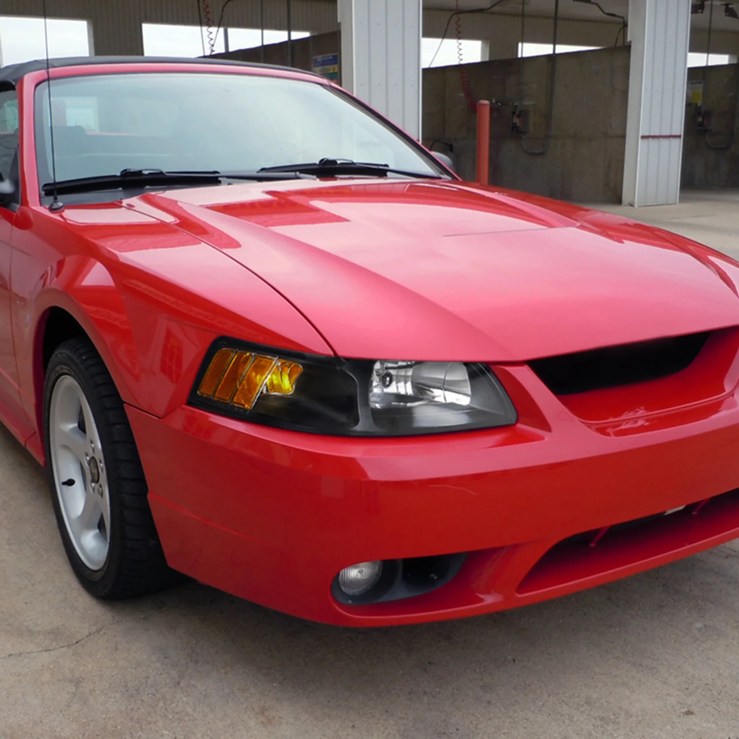 1999-2004 Ford Mustang Factory Headlights w/Amber ReflectorsMatte Black/Clear - Image 10