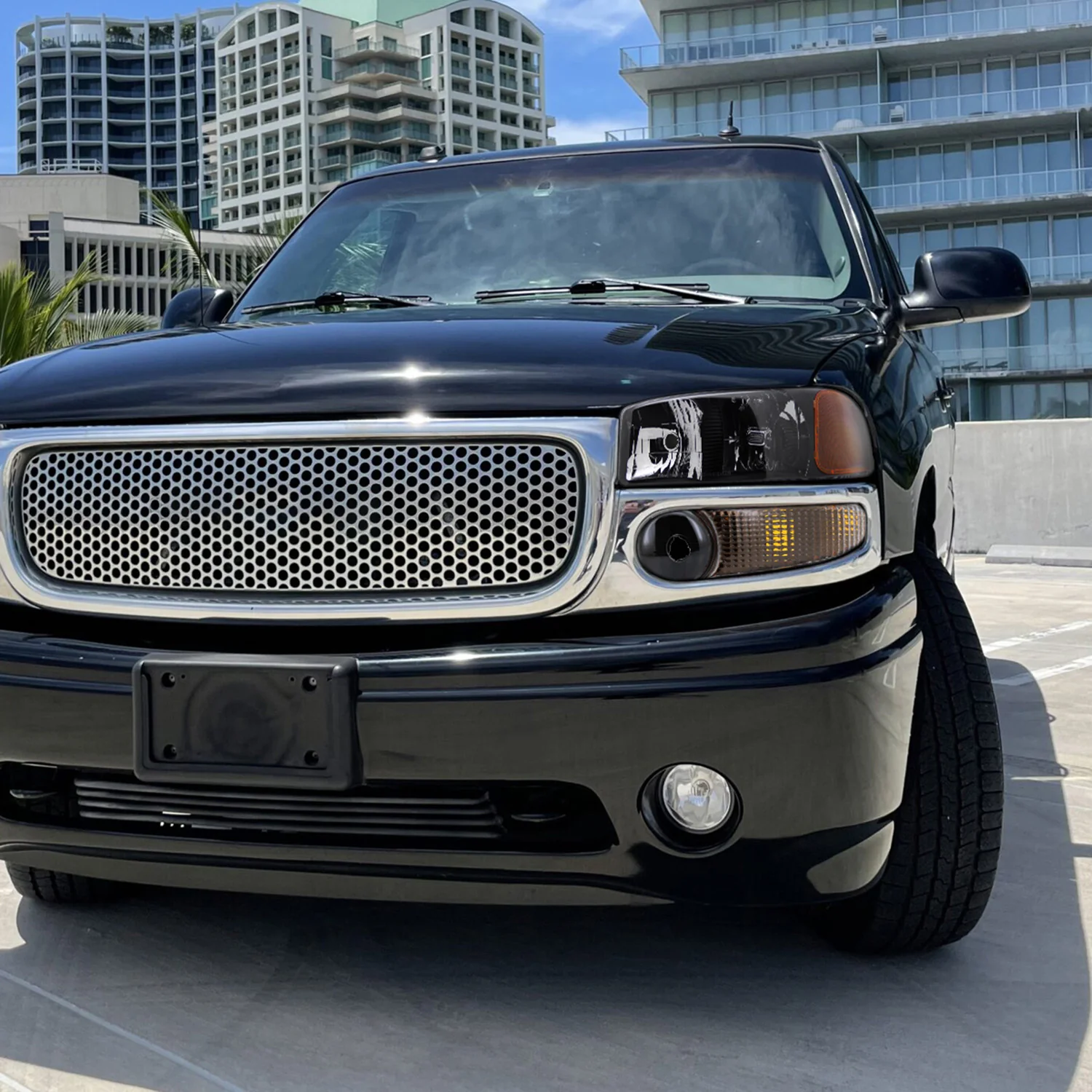 1999-2006 GMC Sierra /00-2006 Yukon XL Denali Signal Bumper Lights Matt Black - Image 10
