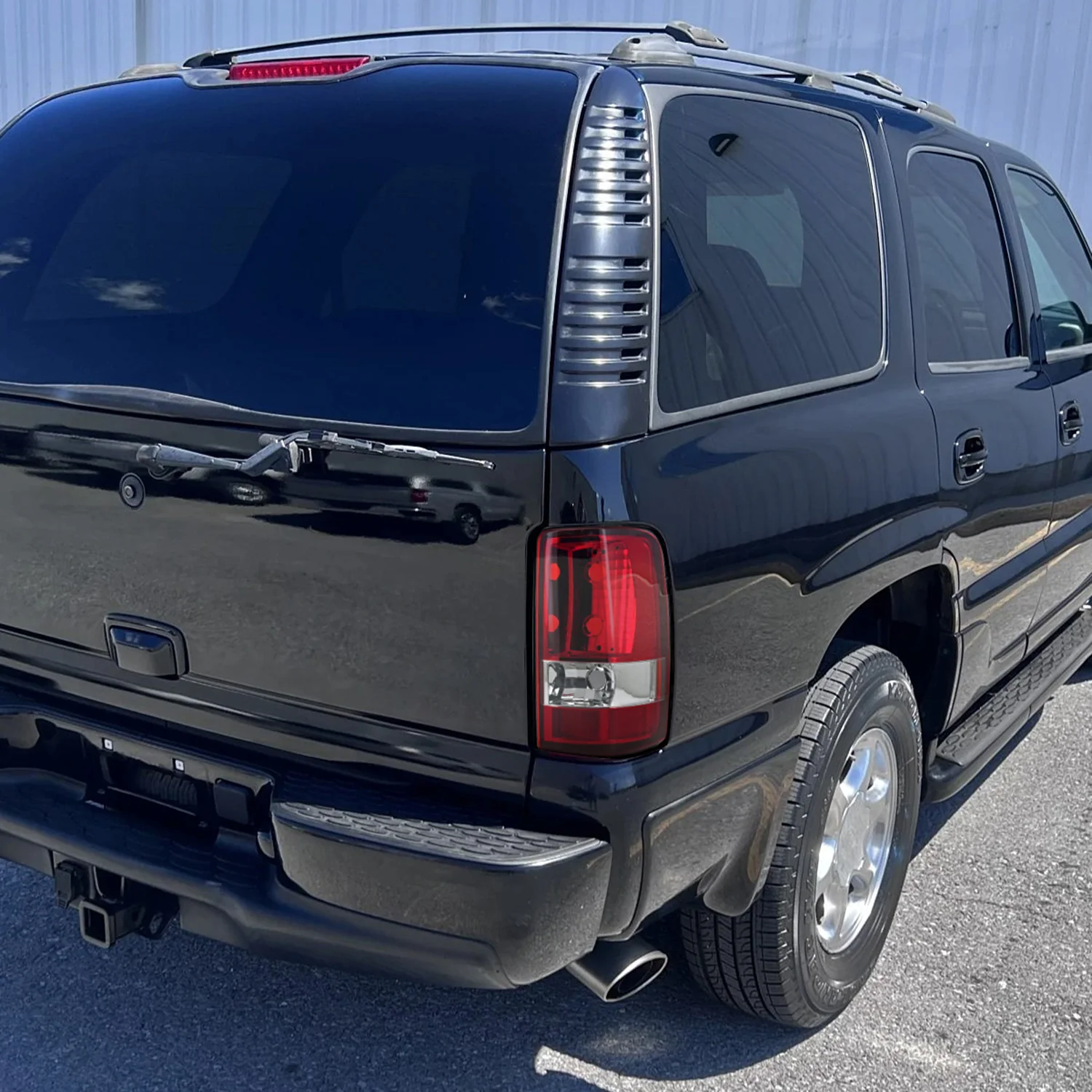 2000-2006 Chevy Suburban/Tahoe GMC Yukon/Yukon XL Tail Lights Chrome/Red Clear - Image 7