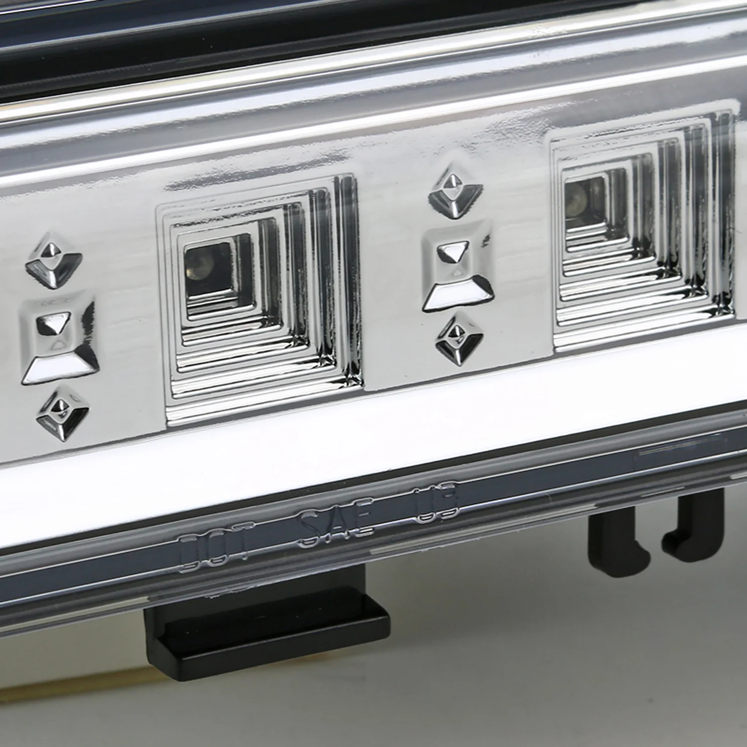 2000-2006 Chevy Suburban/Tahoe/Yukon/Yukon XL LED 3rd Brake Light Chrome/Clear - Image 3