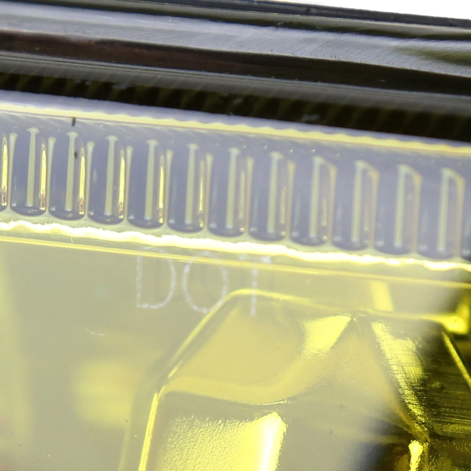 2001-2002 Toyota Corolla H3 Fog Lights Chrome Housing/Yellow Lens - Image 4