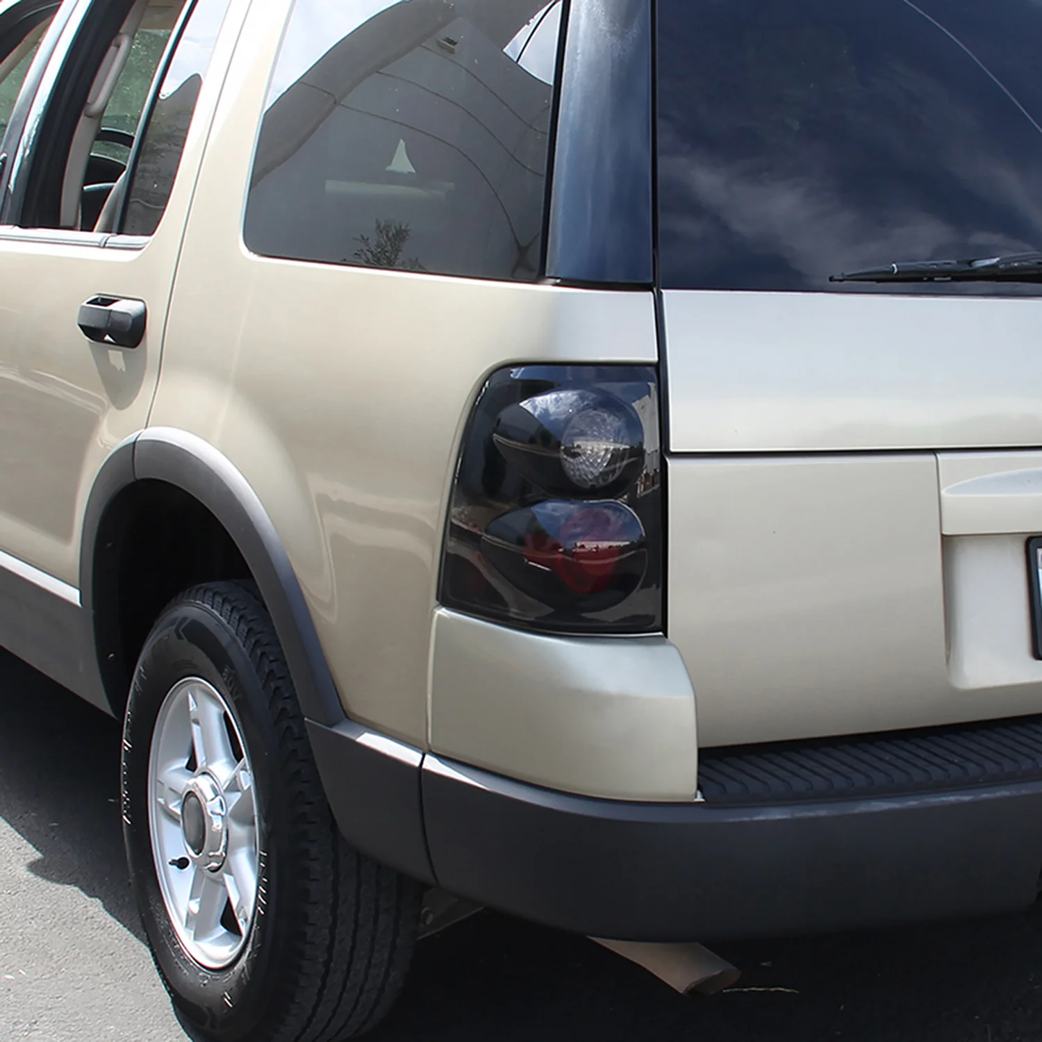 2002-2005 Ford Explorer Tail Lights Glossy Black Housing/Smoke Lens - Image 10