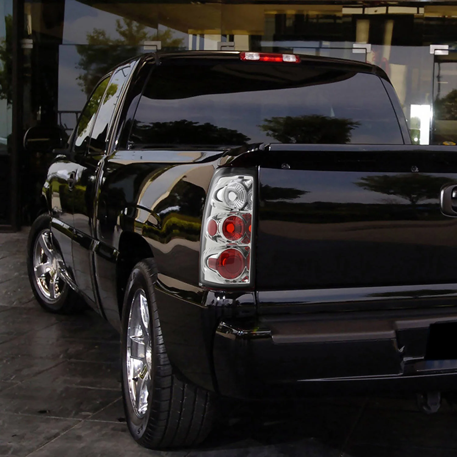2003-2006 Chevrolet Silverado Tail Lights Chrome Housing/Clear Lens - Image 10
