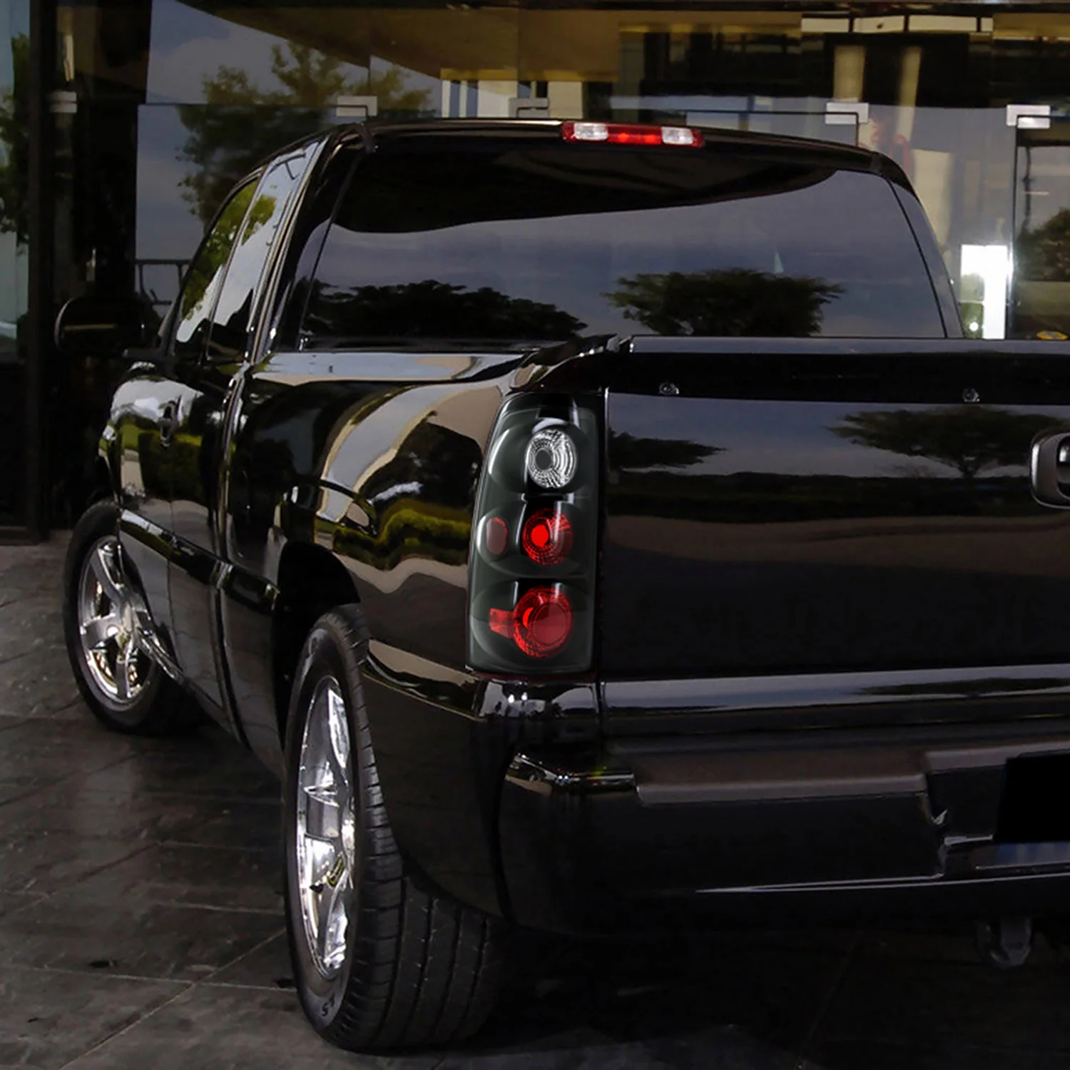 2003-2006 Chevrolet Silverado Tail Lights Matte Black Housing/Clear Lens - Image 10