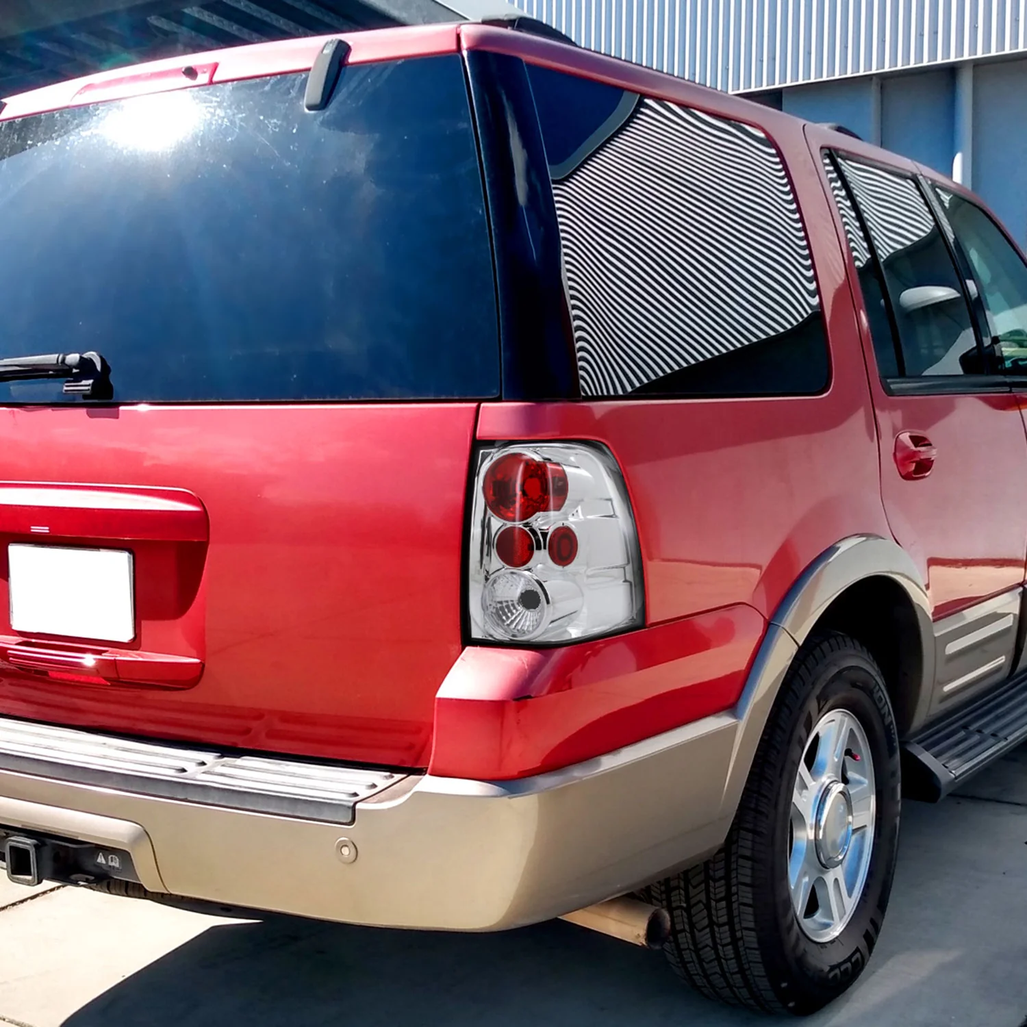 2003-2006 Ford Expedition Tail Lights Chrome Housing/Clear Lens - Image 10