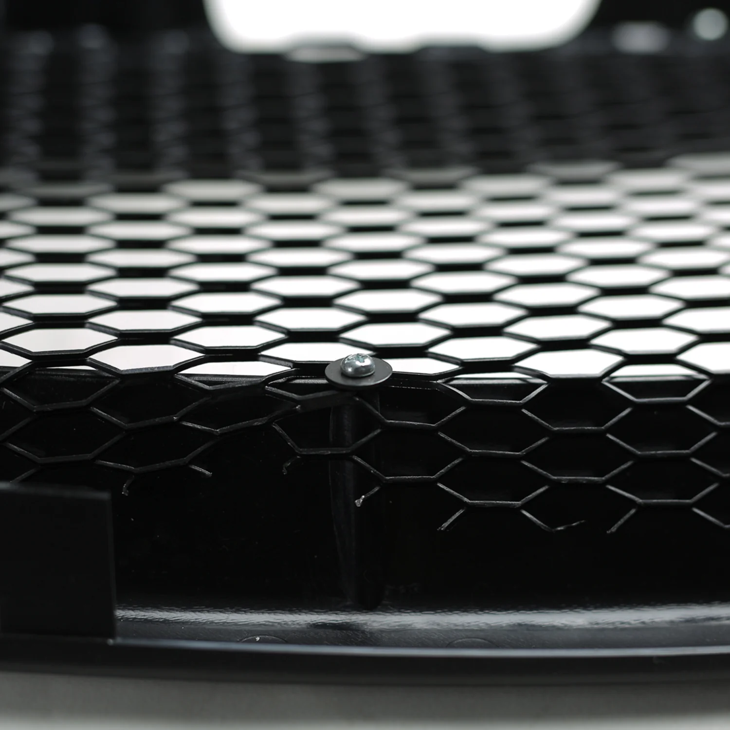 2005-2006 Nissan Altima Matte Black ABS Mesh Grille - Image 7