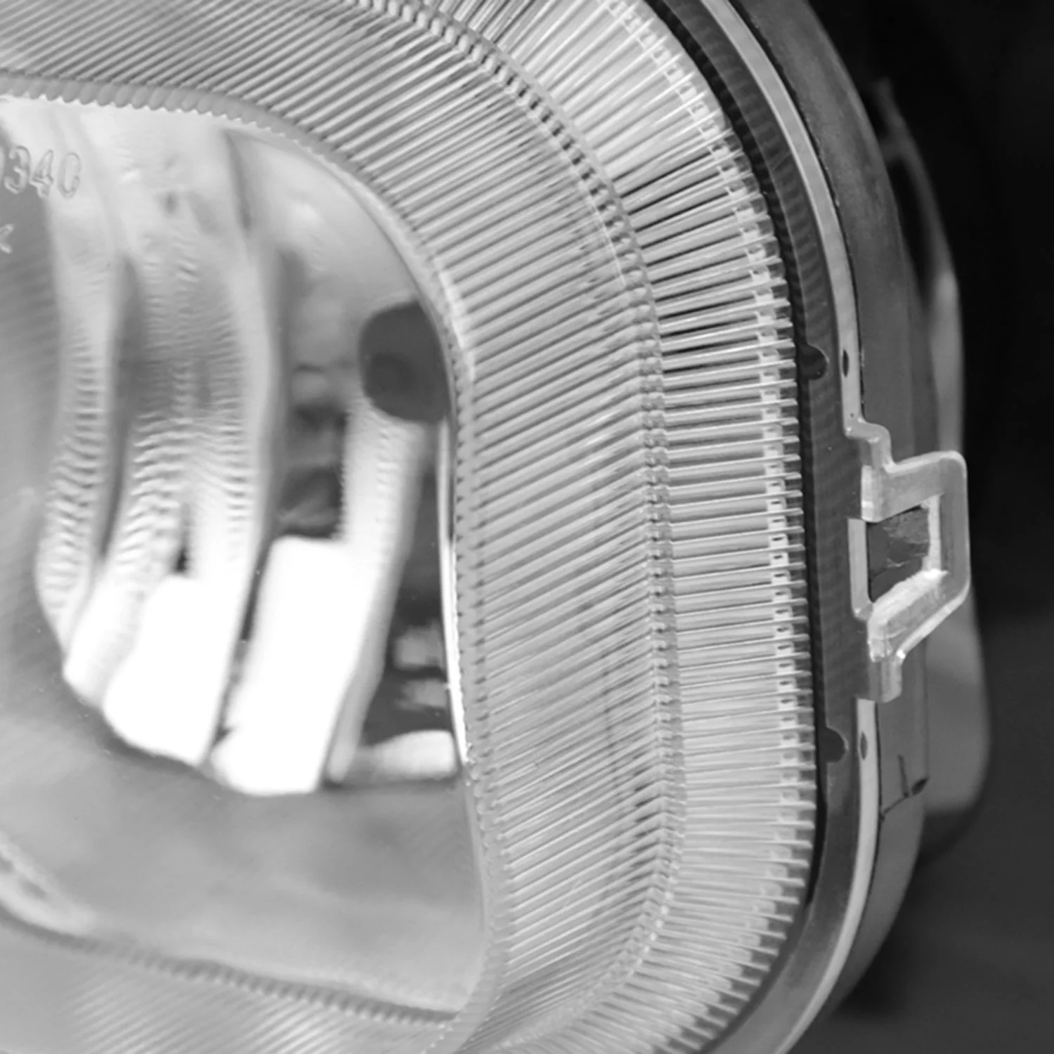 2005-2007 Ford F-250/F-350/Excursion H10 Fog Lights Chrome/Clear Lens - Image 3