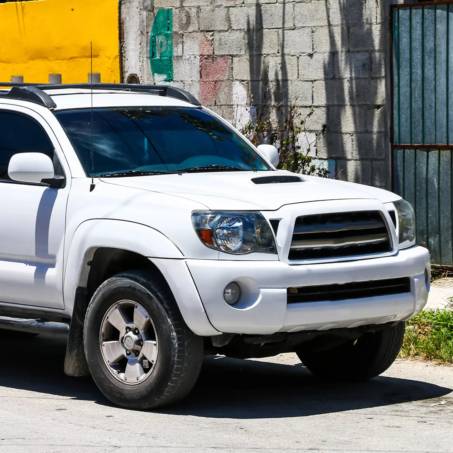 2005-2011 Toyota Tacoma Factory Style Headlights Matte Black/Clear Lens - Image 9