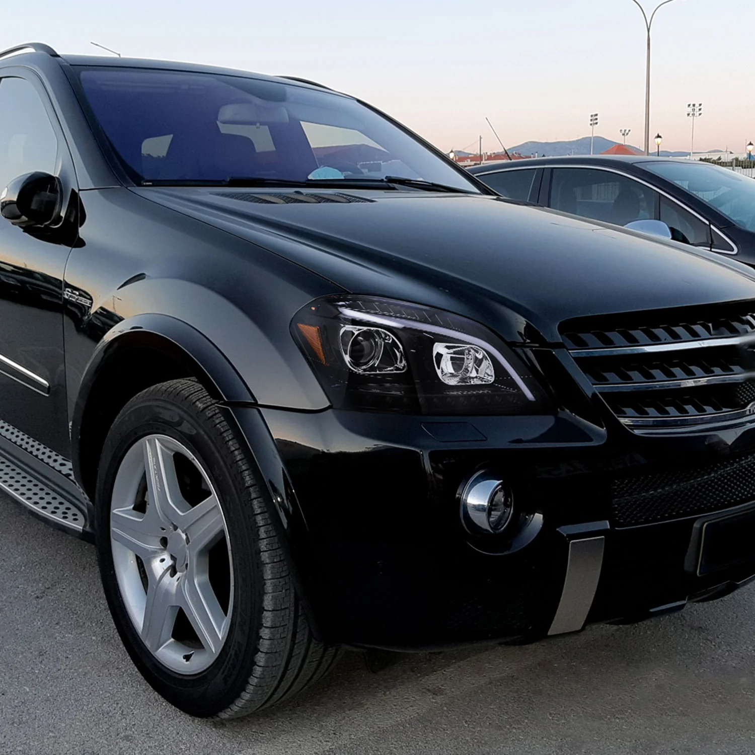 2006-2008 Mercedes W164 ML Class LED Bar Headlights Signal Lights Jet Black - Image 10