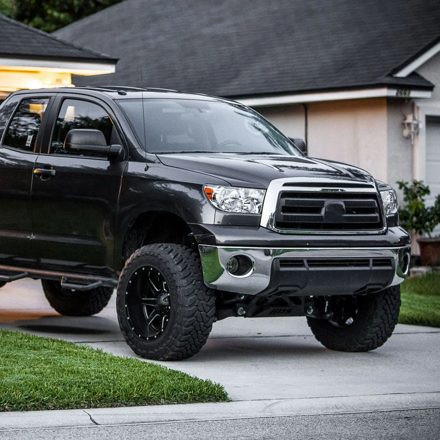 2007-2013 Toyota Tundra/Sequoia H10 Fog Lights Kit Chrome Housing/Smoke Lens - Image 10