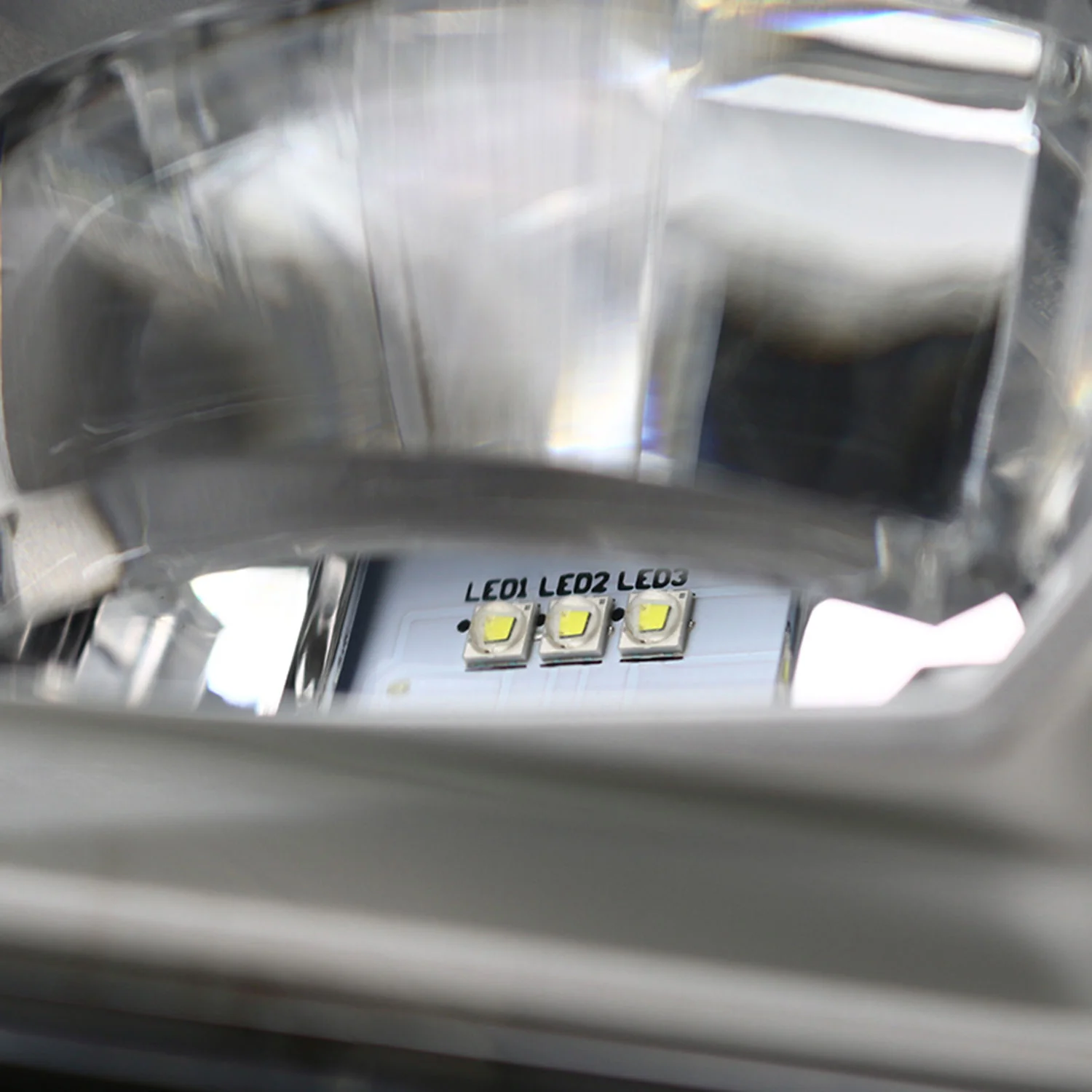 2007-2014 Chevy Avalanche/Silverado/Suburban/Tahoe LED Fog Lights Chrome - Image 4