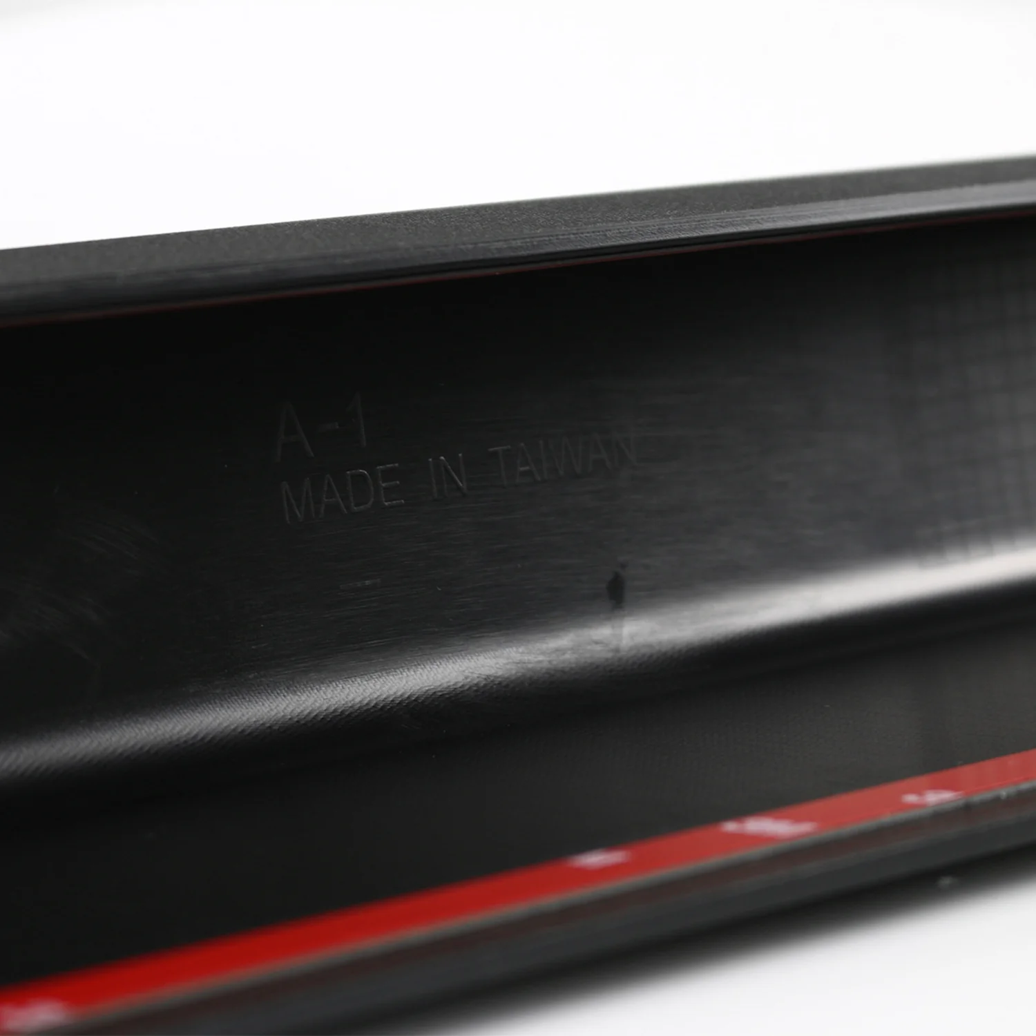 2007-2014 Chevy Silverado/GMC Sierra 2500/3500 Black ABS OE Tailgate Cap Cover - Image 7
