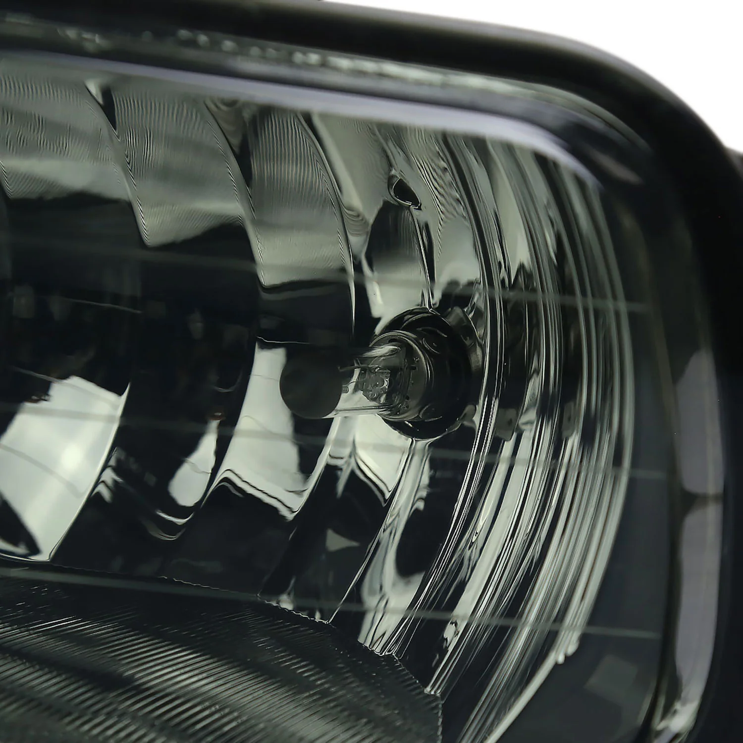 2009-2012 Dodge RAM 1500/ 2010-2018 RAM 2500/3500 H10 Fog Lights Chrome/Smoke - Image 2
