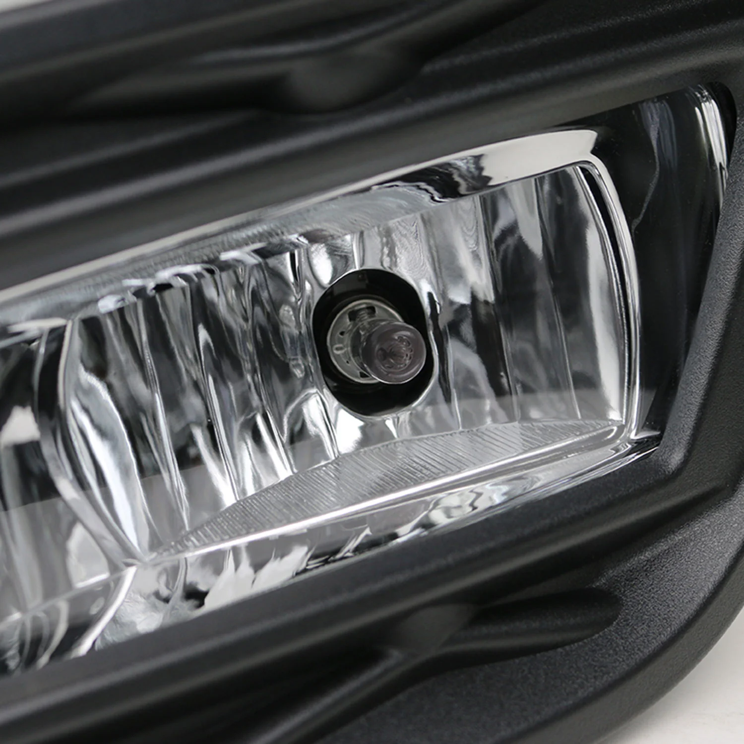 2015-2017 Ford Focus 12V/35W H8 Fog Lights Chrome Housing/Clear Lens - Image 3