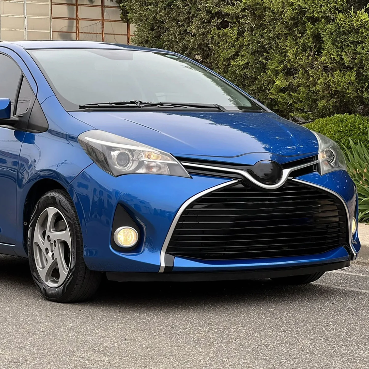 2015-2017 Toyota Yaris 2/4DR H11 Fog Lights Kit Switch & Wiring Harness Chrome - Image 10