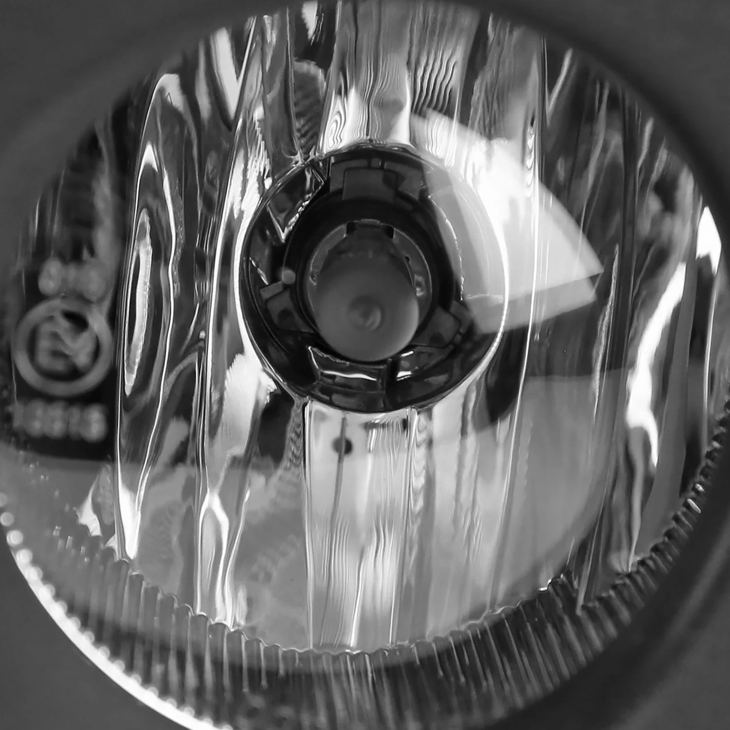 2016-2020 Toyota RAV4 H16 Fog Lights Kit Chrome Housing/Clear Lens - Image 2