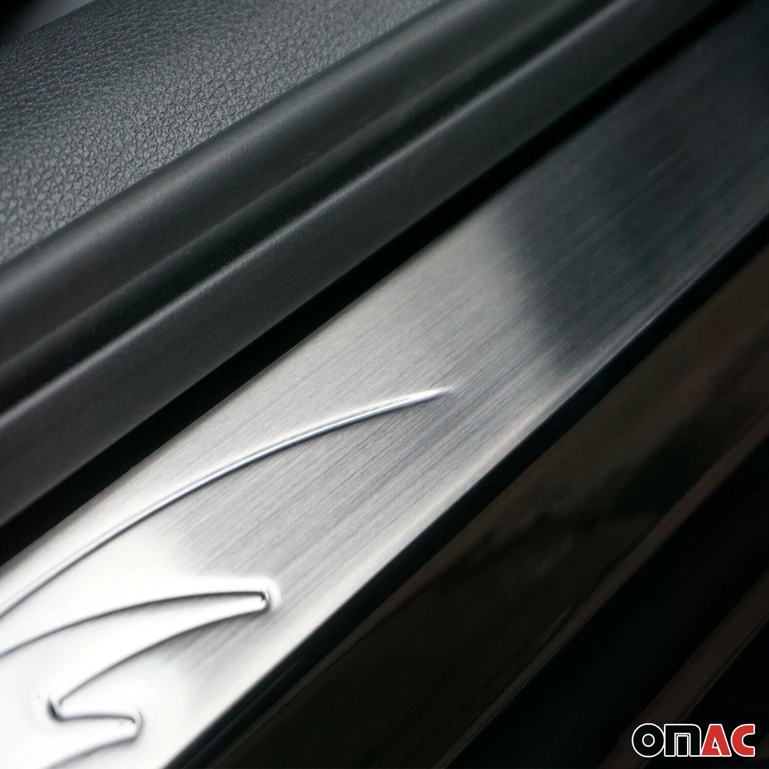 Chrome Door Sill Cover Wave Step Protector Stainless Steel 4 Pcs - Image 7
