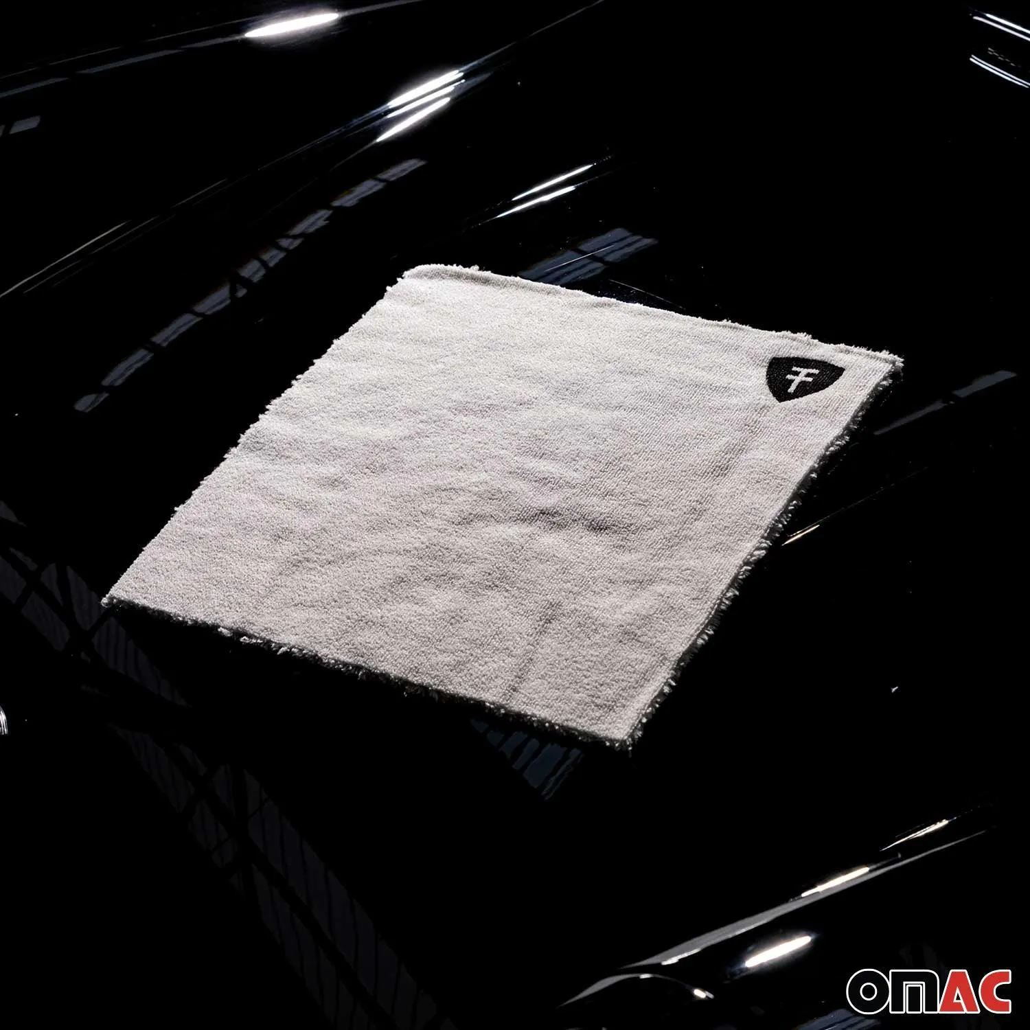 Premium Microfiber Cleaning Cloth Towel Dry Car Wash Polishing Detailing Towel - Image 9
