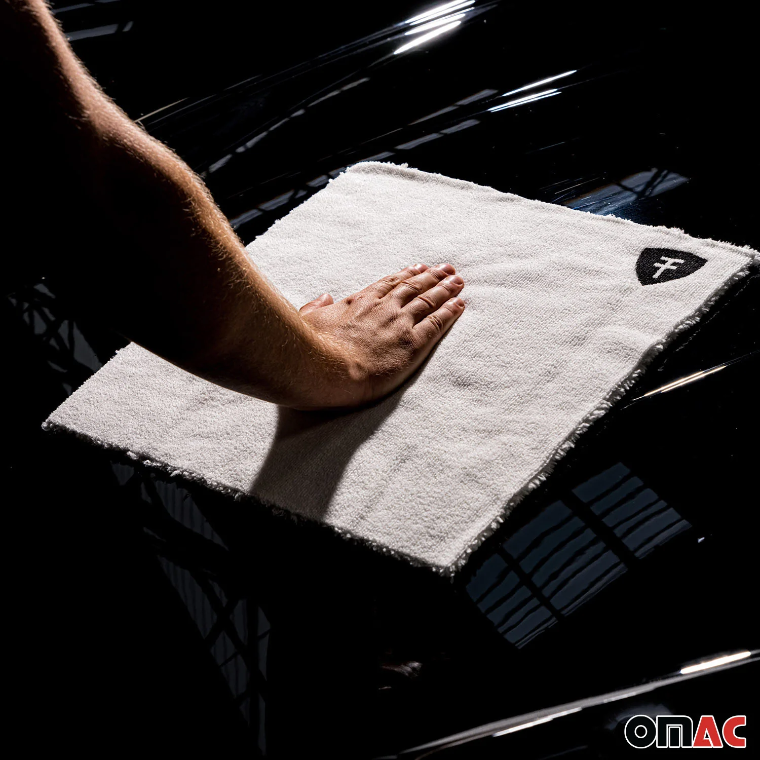 Quick Detailing & Wax Finish Spray Dry Cleaning Cloth Kit Car Care Set Gift Box - Image 3
