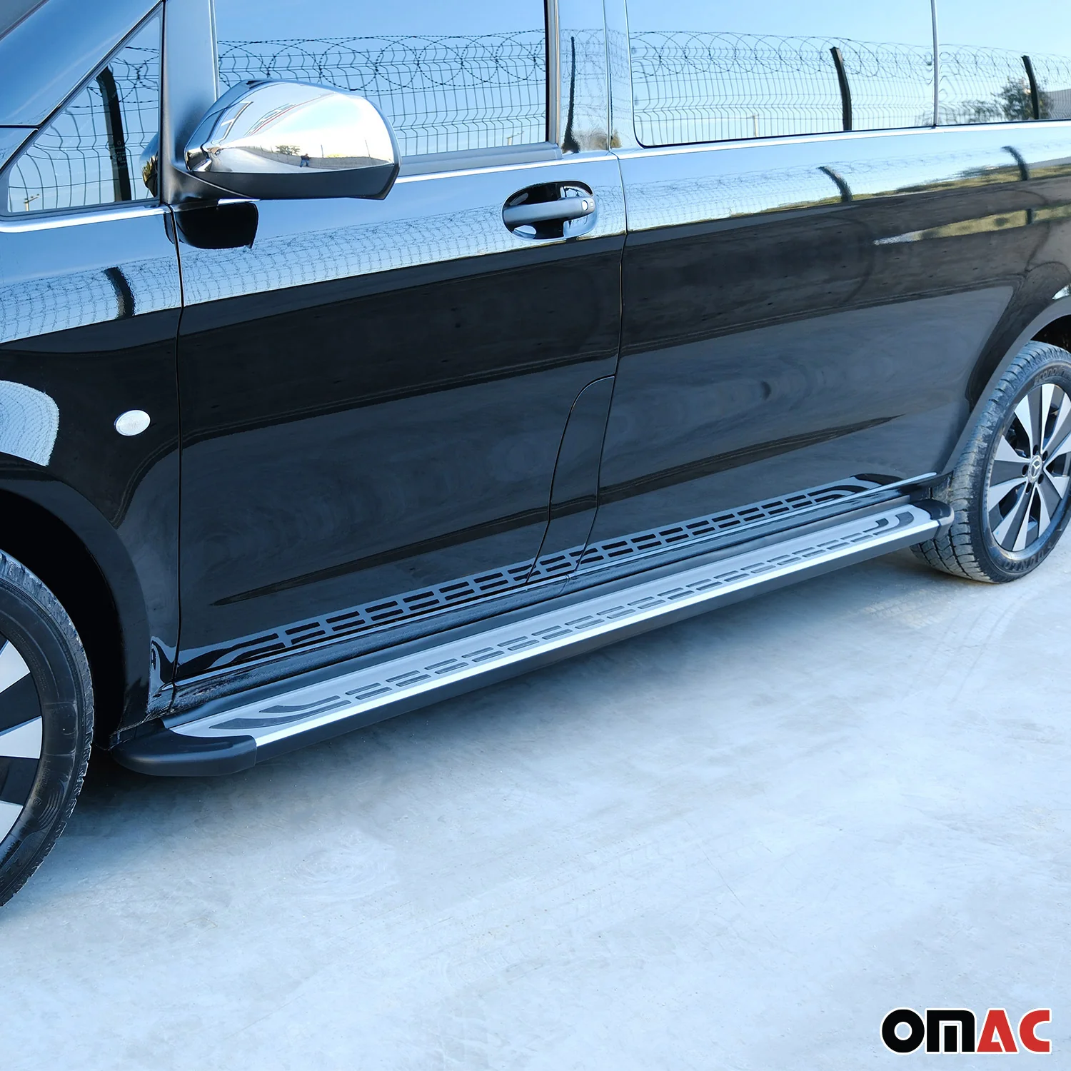 2015-2019 Land Rover Discovery Sport Running Boards Side Steps Silver & Black - Image 11