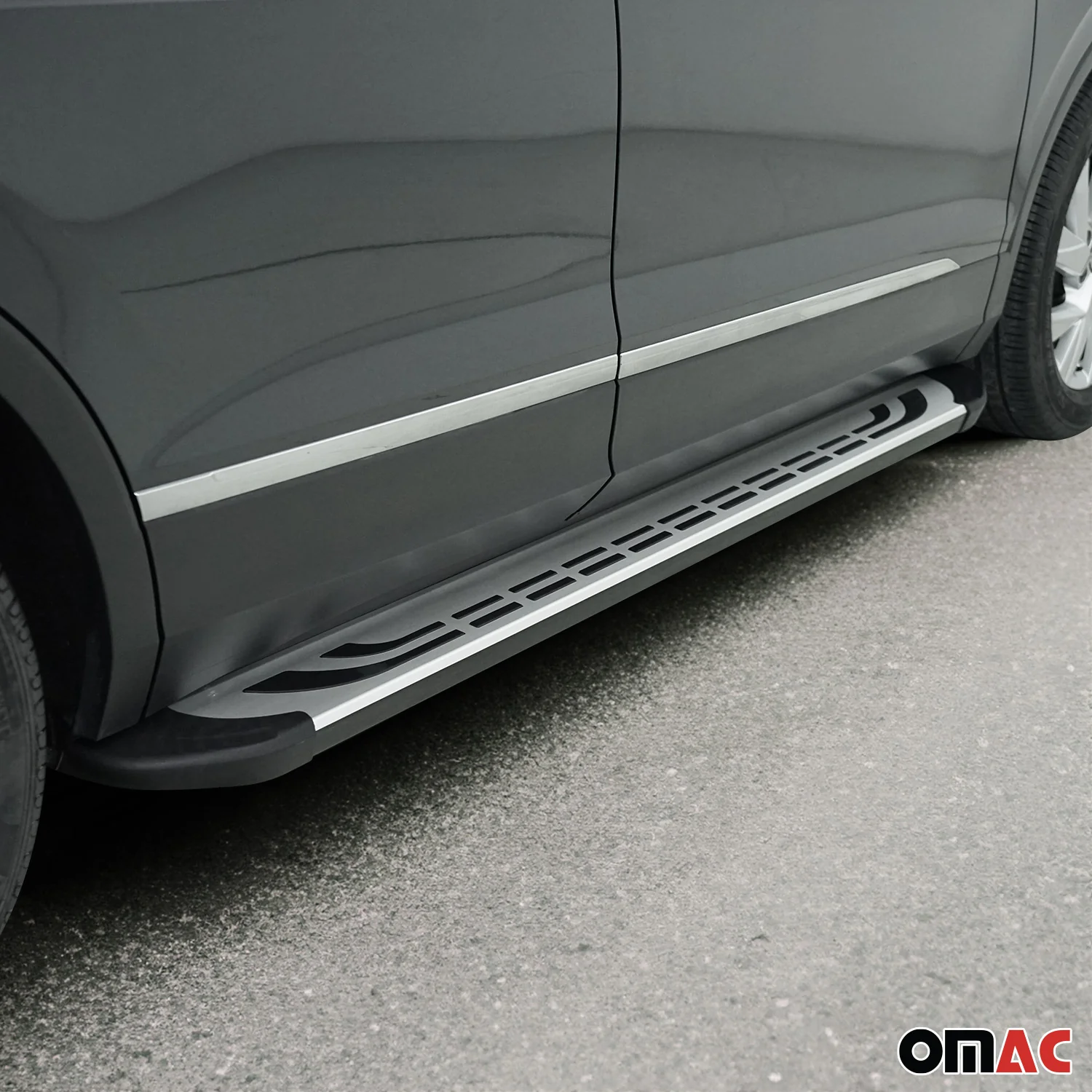 2015-2019 Land Rover Discovery Sport Running Boards Side Steps Silver & Black - Image 3